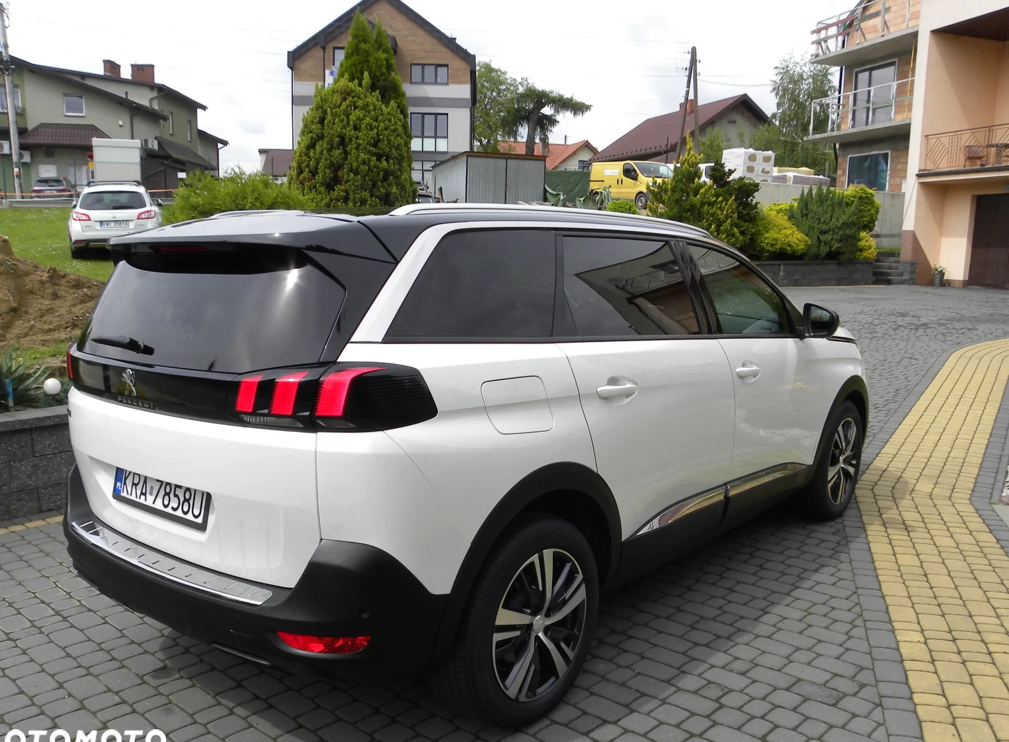 Peugeot 5008 cena 93000 przebieg: 46073, rok produkcji 2018 z Wieliczka małe 562